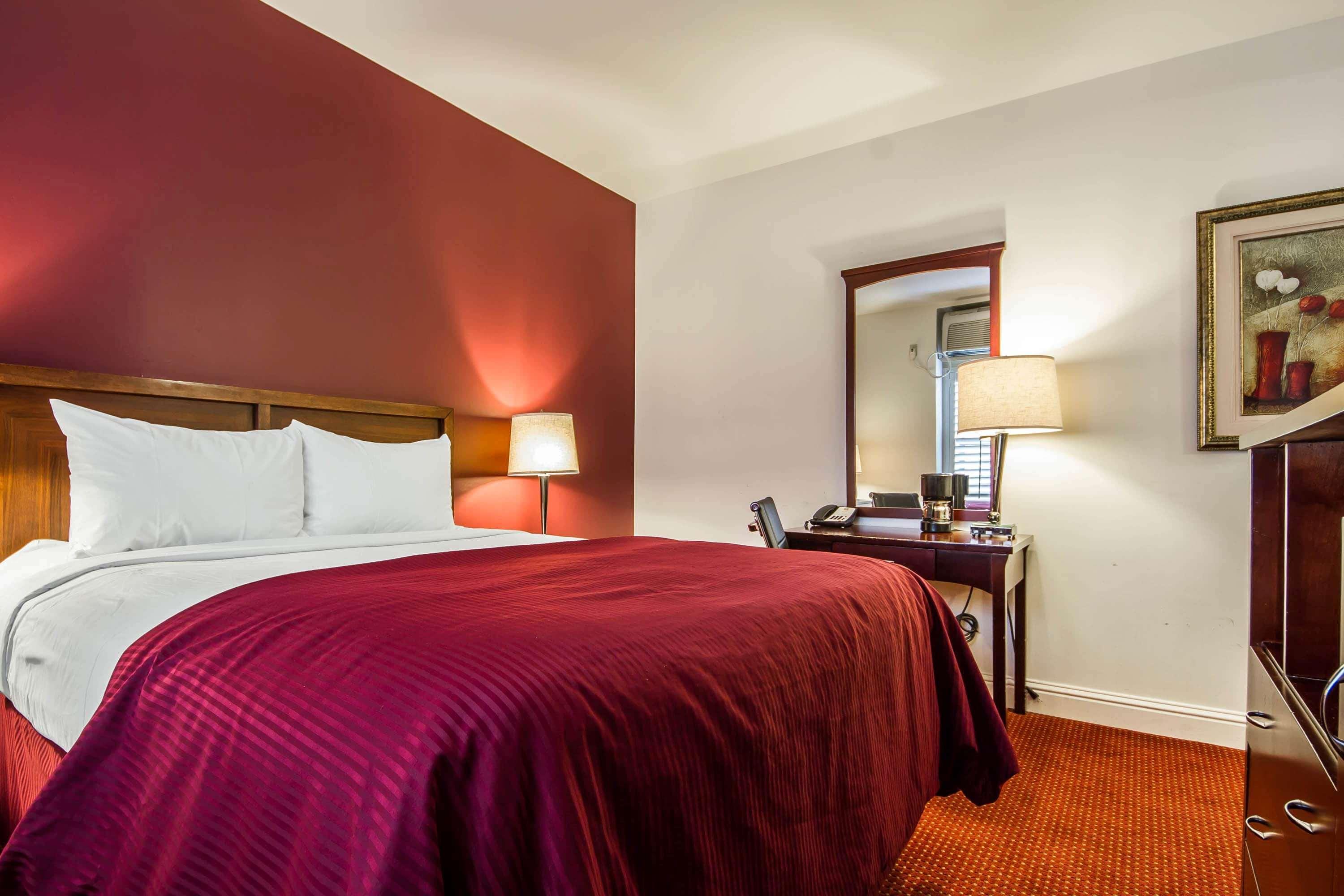 Ramada By Wyndham Oakland Downtown City Center Exterior foto