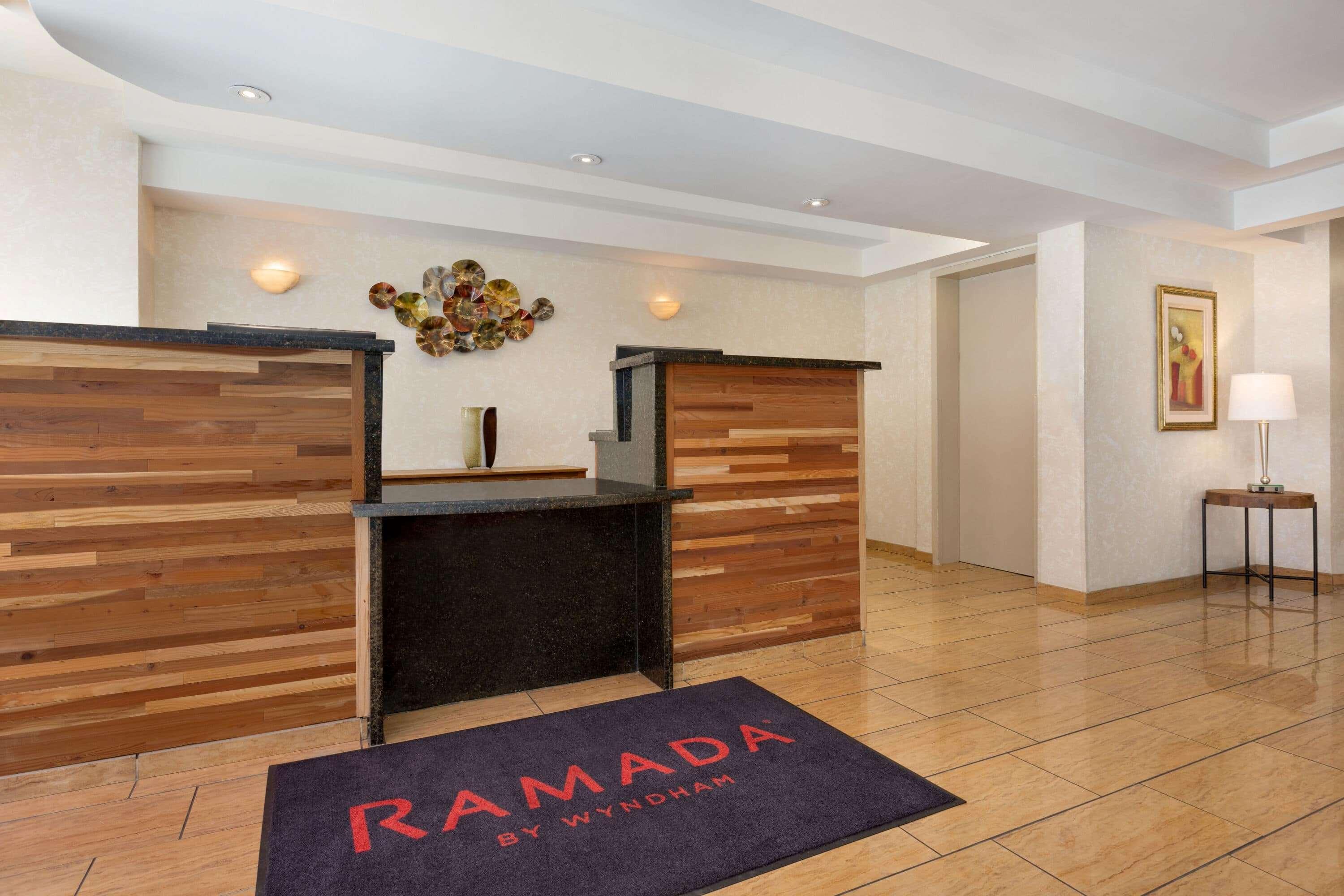 Ramada By Wyndham Oakland Downtown City Center Exterior foto