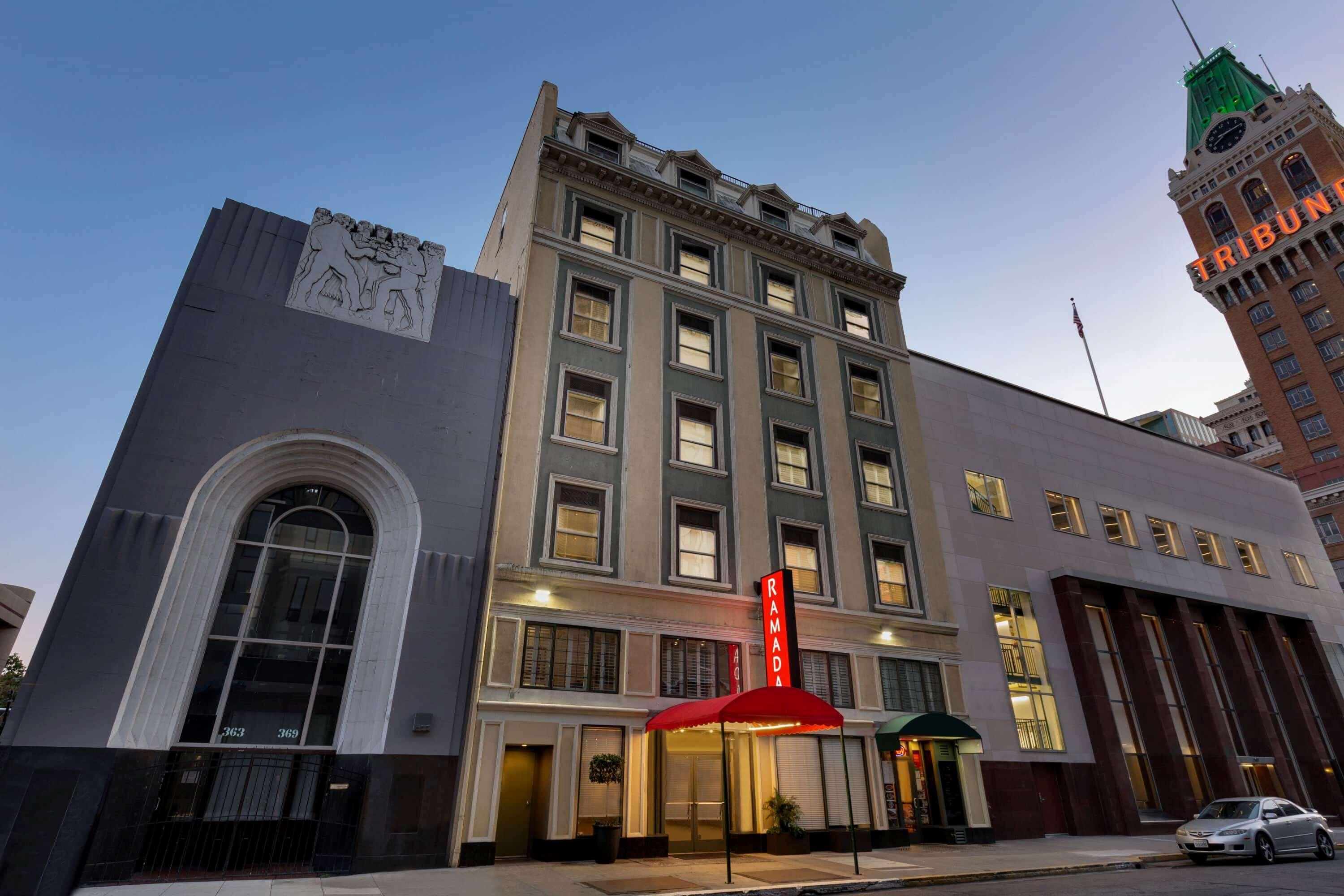 Ramada By Wyndham Oakland Downtown City Center Exterior foto