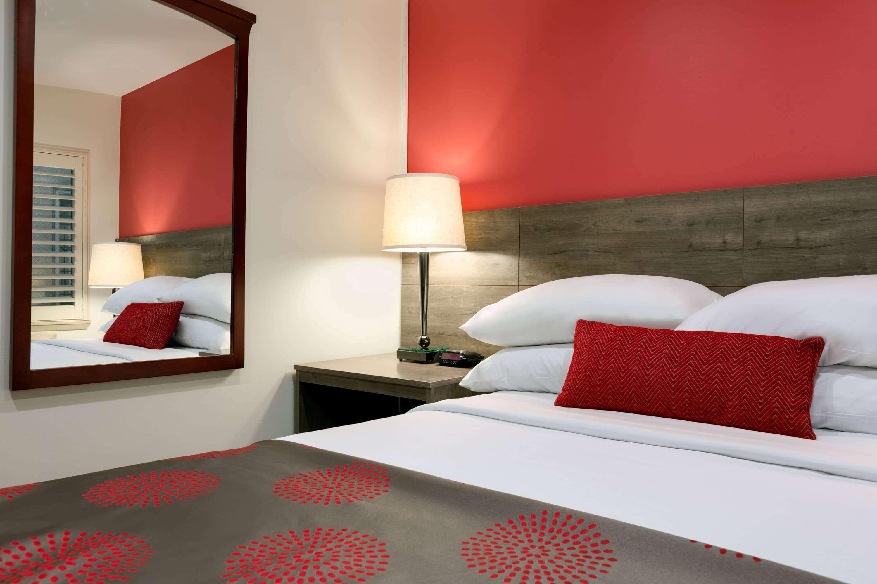 Ramada By Wyndham Oakland Downtown City Center Exterior foto