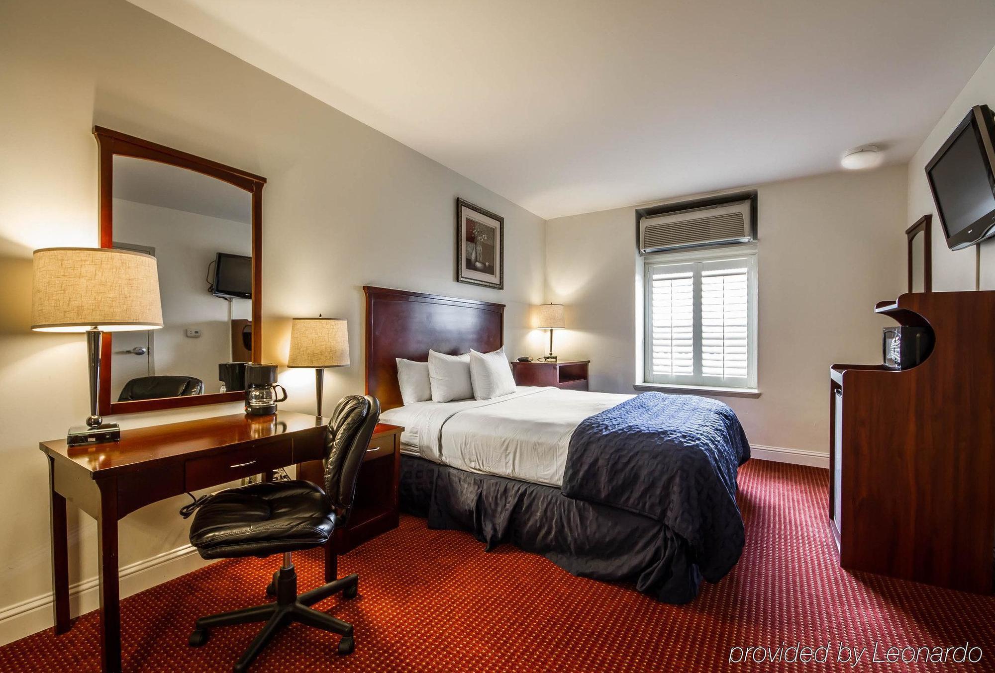 Ramada By Wyndham Oakland Downtown City Center Exterior foto